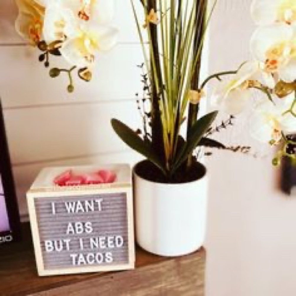 Scentsy Letter Board warmer!!!